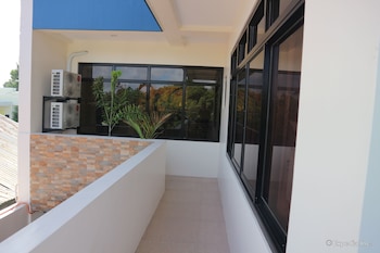 La Trinidad Pension House,Kalibo>>Boracay Island,3 star