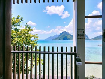 orange pearl beach resort