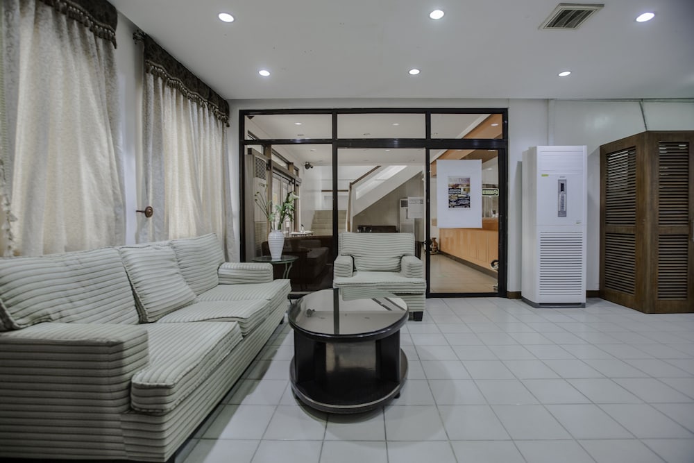 capital o 740 bliss hotel dau