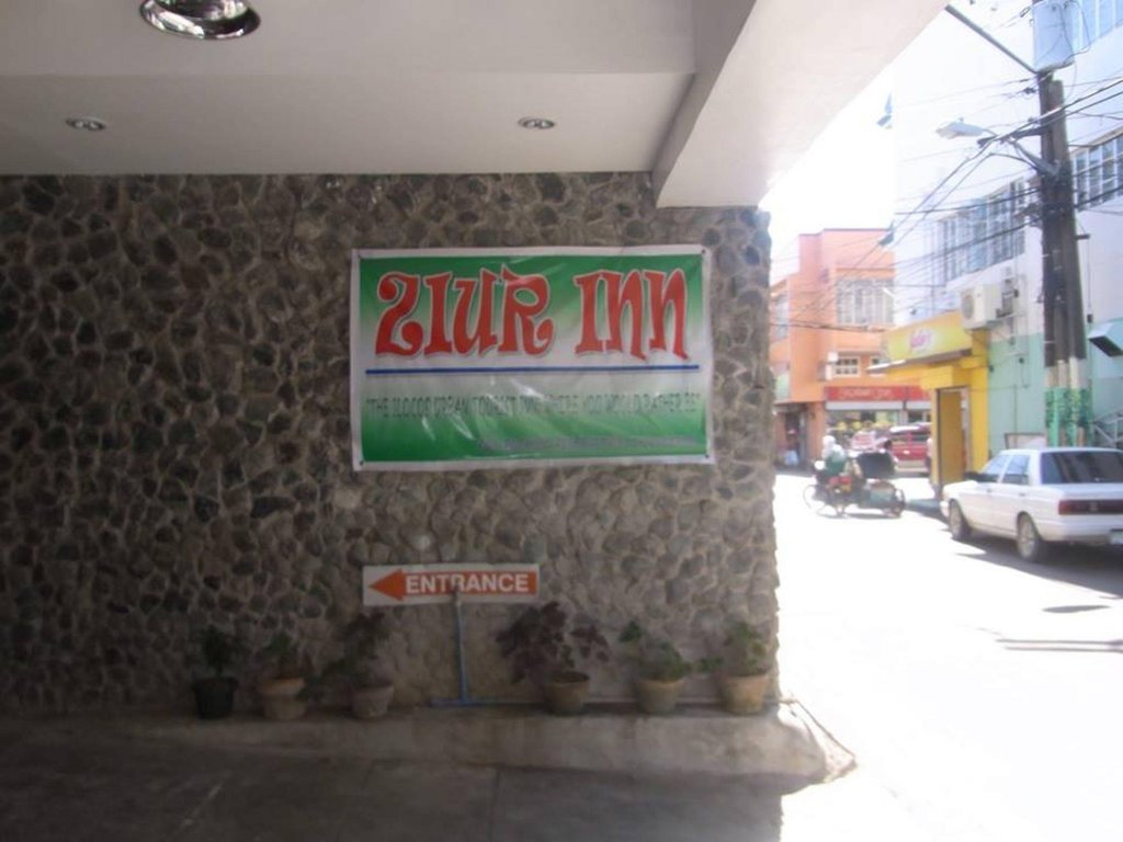 ziur inn