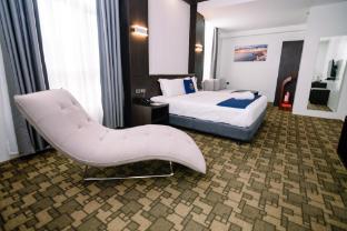 mezzo hotel