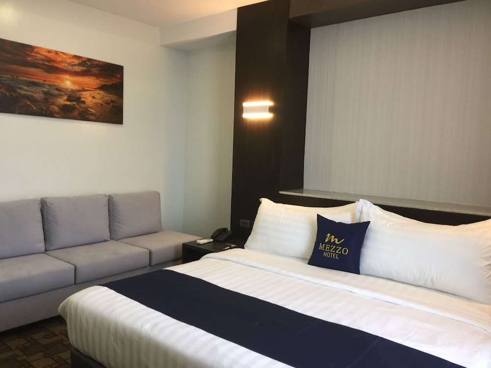 mezzo hotel