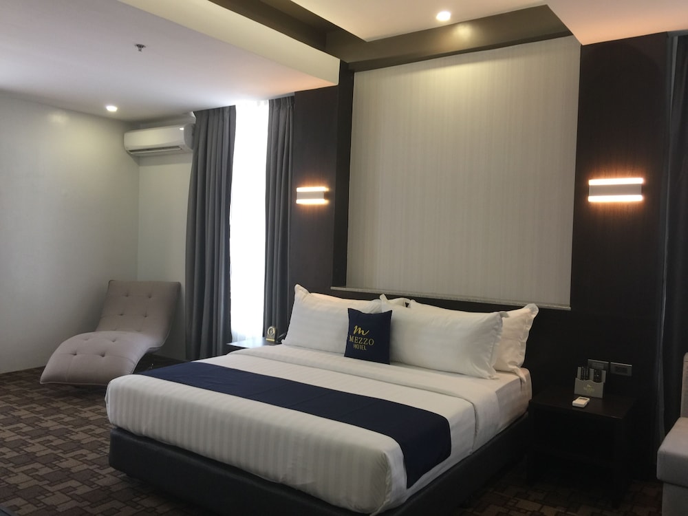 mezzo hotel