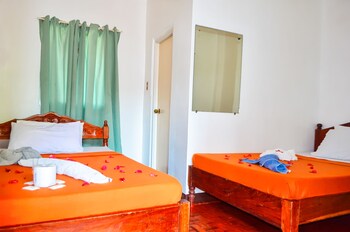 pagudpud rinnovati beach resort