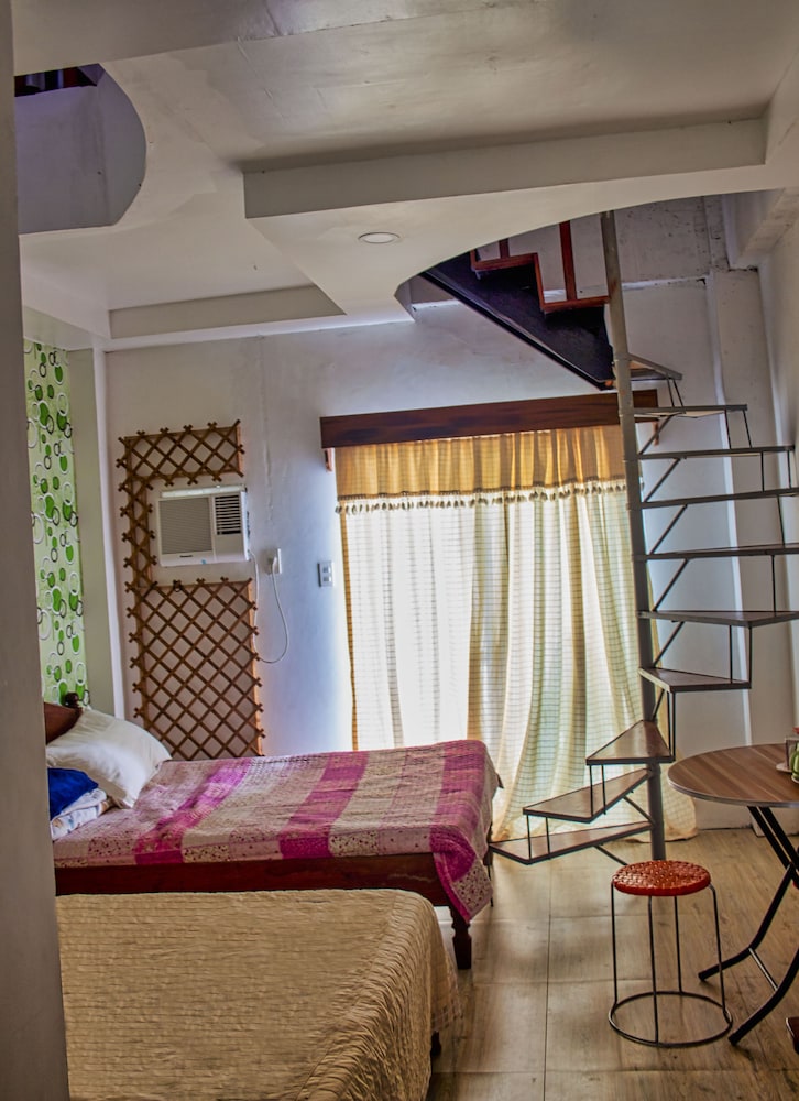 pagudpud rinnovati beach resort