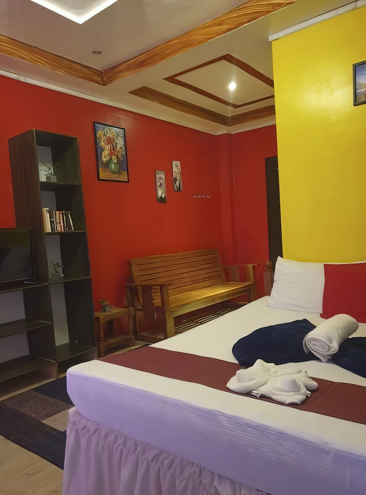 pagudpud rinnovati beach resort