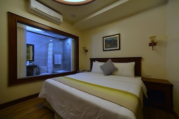 paragon hotel and suites