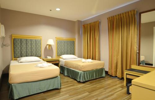 the windy ridge hotel manila