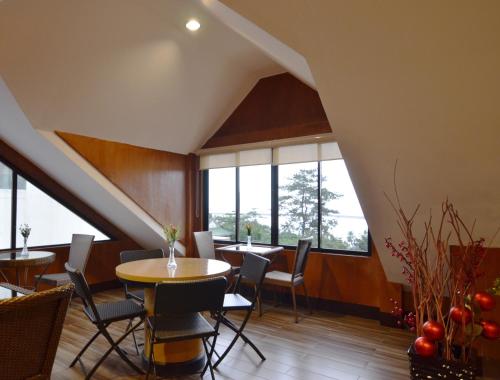 the windy ridge hotel manila