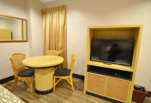 the windy ridge hotel manila