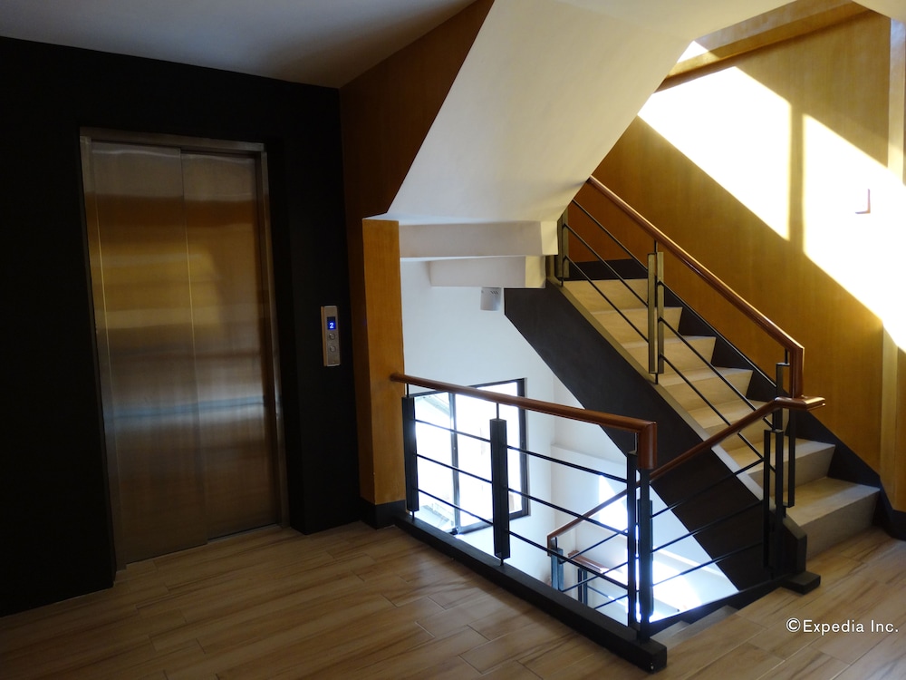 the windy ridge hotel manila