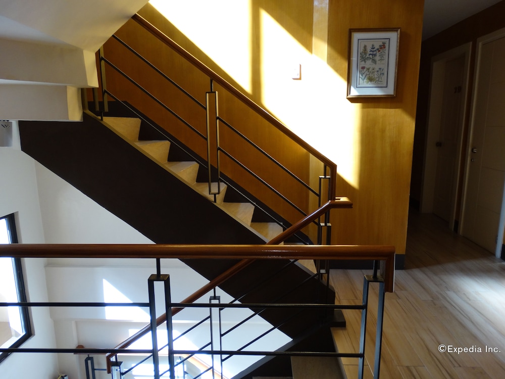 the windy ridge hotel manila