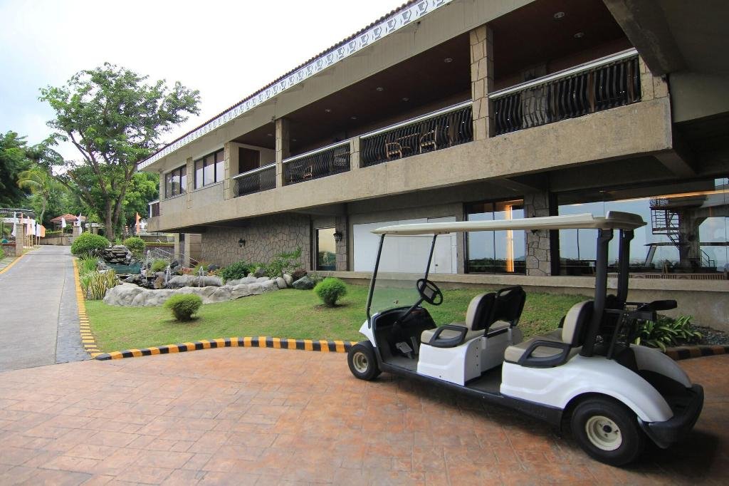 Sol Y Viento Hotel,In Calamba,3 star