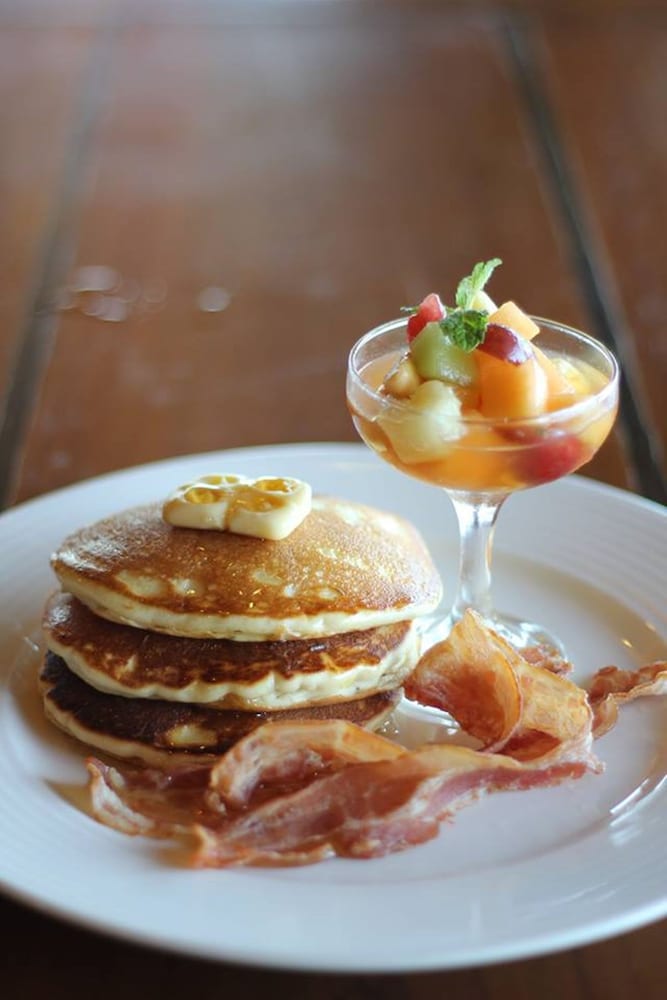 Alta D' Tagaytay Hotel,Cavite>>Batangas,4 star