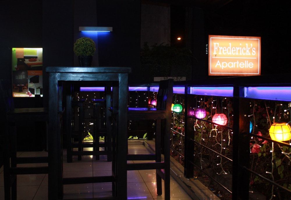 fredericks apartelle