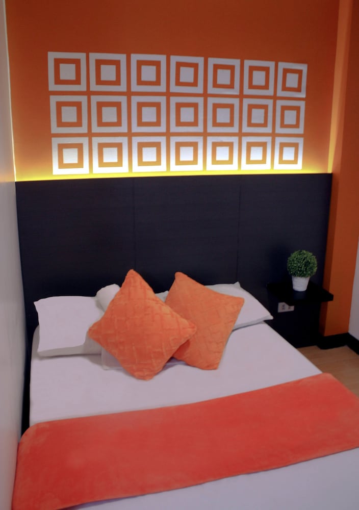 fredericks apartelle