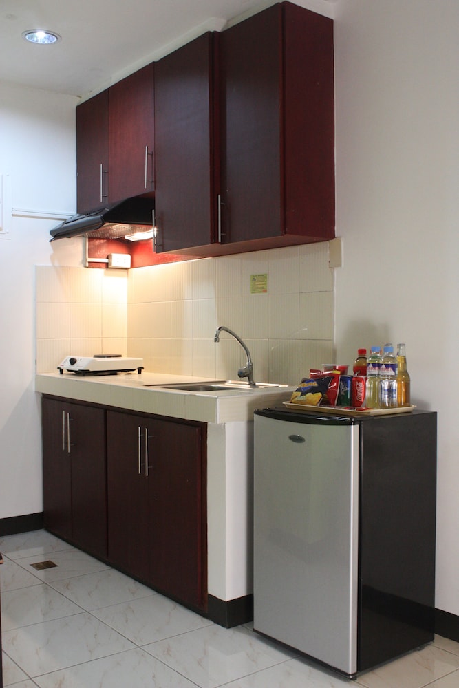Frederick's Apartelle,Manila>>Mandaluyong,3 star