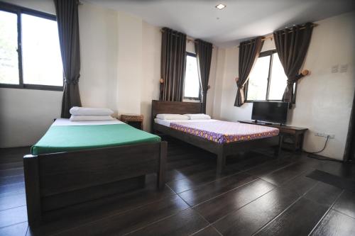 pine breeze cottages