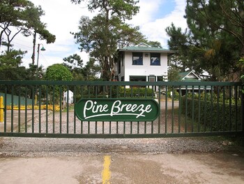 pine breeze cottages