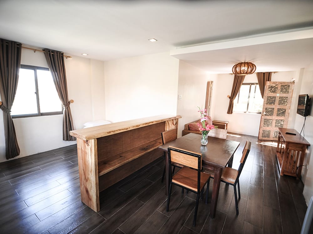 pine breeze cottages