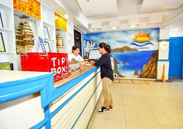 dreamwave hotel puerto galera