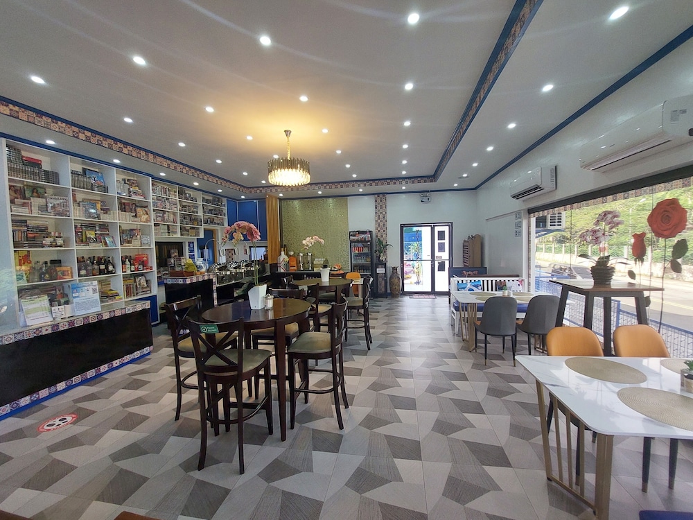 makiling onsen hotel