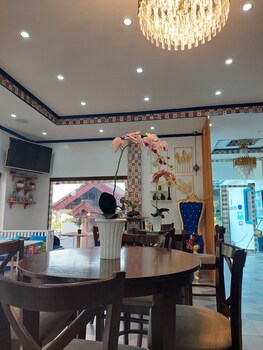 makiling onsen hotel