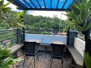 makiling onsen hotel