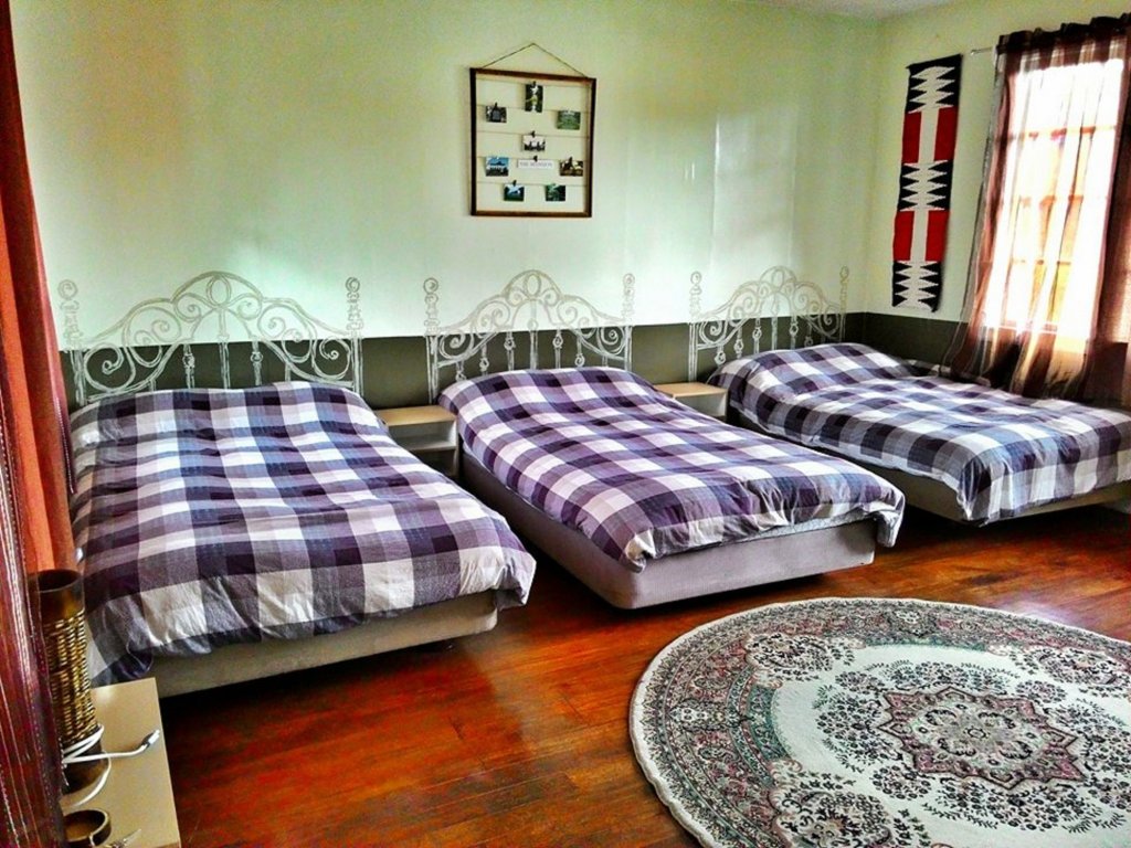 Old Orangewood Bed & Breakfast,Ifugao Woodcarvers Village>>Baguio,3 star