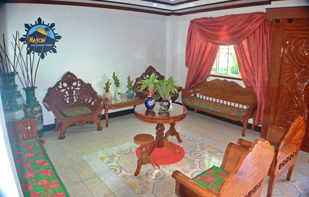 mayon backpackers hostel