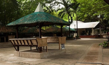 lisland rainforest resort