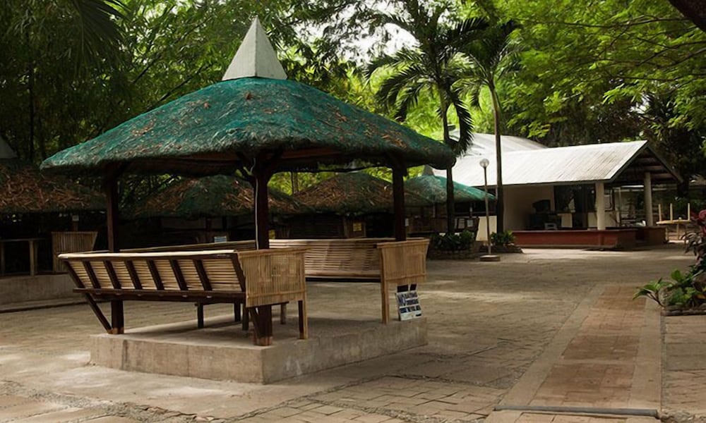 lisland rainforest resort