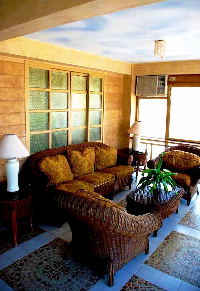 potipot gateway resort