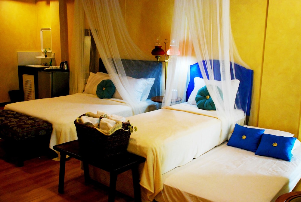 potipot gateway resort