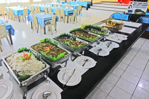 caliraya resort club