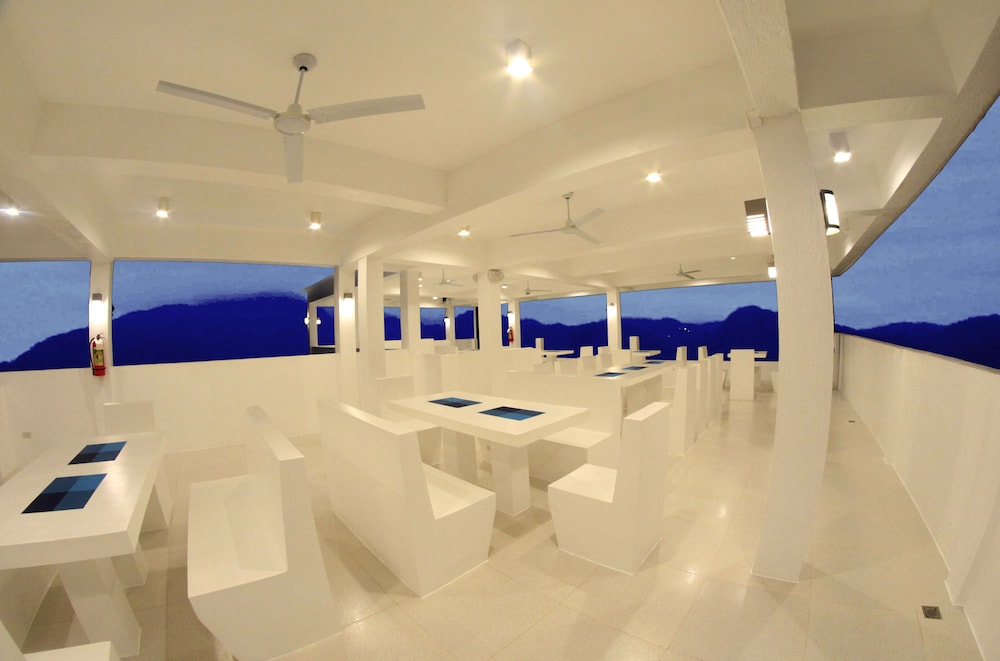 coron bluewave hotel