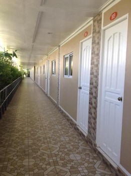 Ukl Ever Resort Hotel,Laoag>>Ilocos Norte,3 star