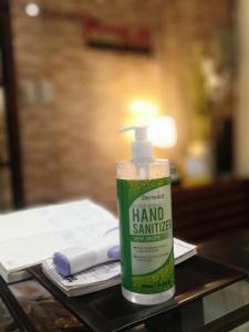 davao hub dormitel bed and breakfast