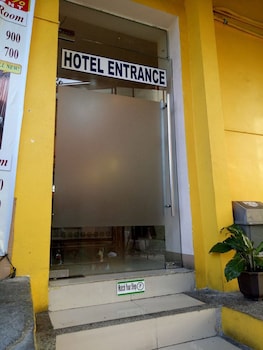 meaco royal hotel taytay