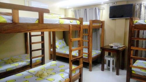 ea apartelle metro vigan hostel