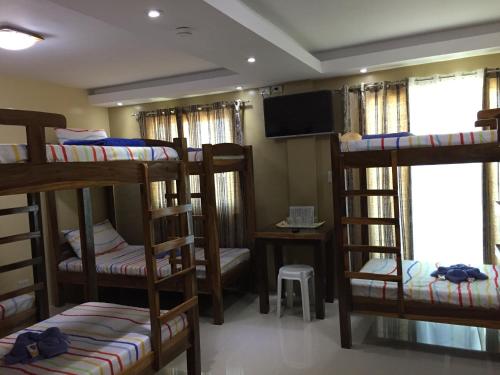 ea apartelle metro vigan hostel