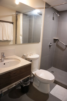 gt hotel jaro