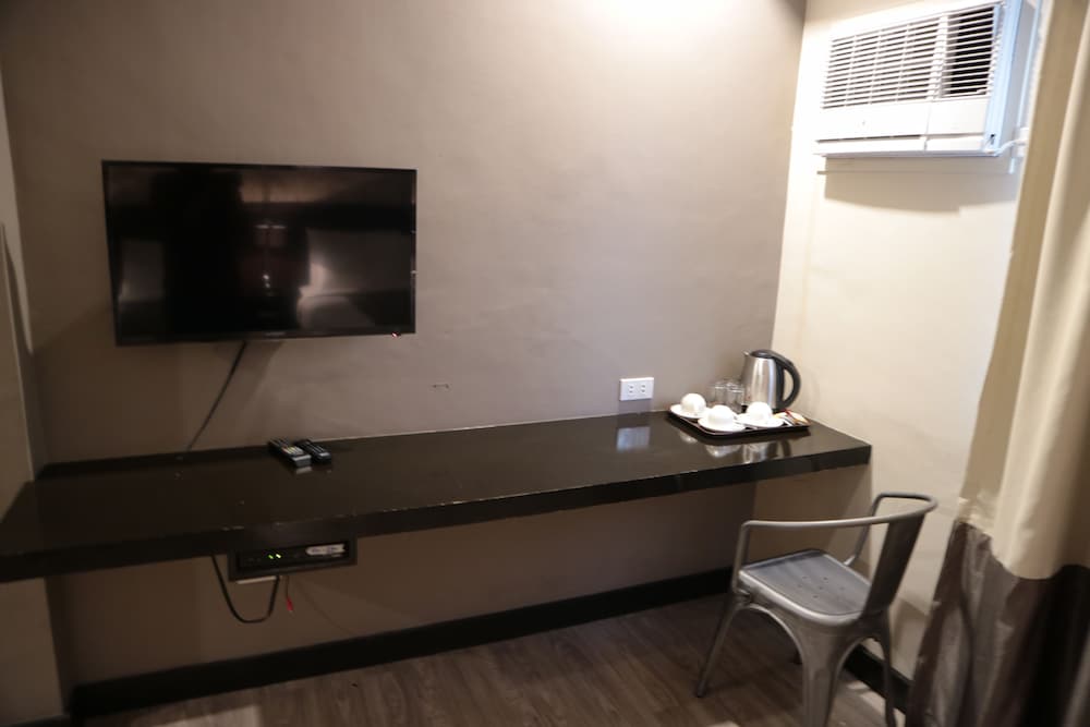gt hotel jaro