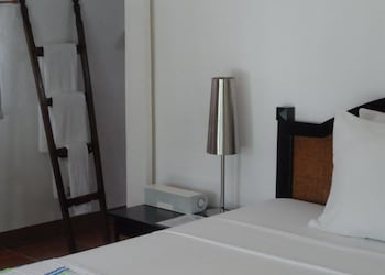 bluewaves beach house