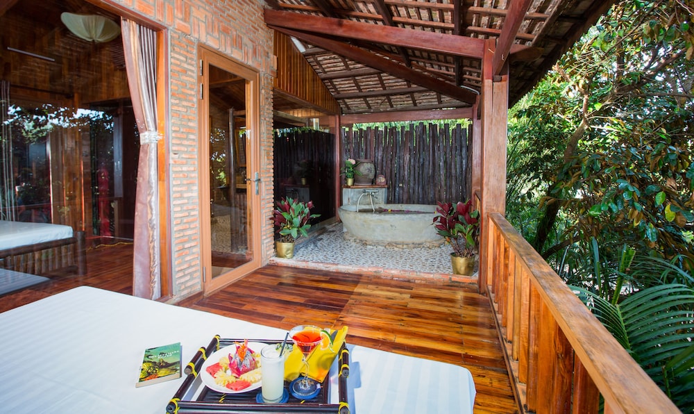 chez carole beach resort and spa