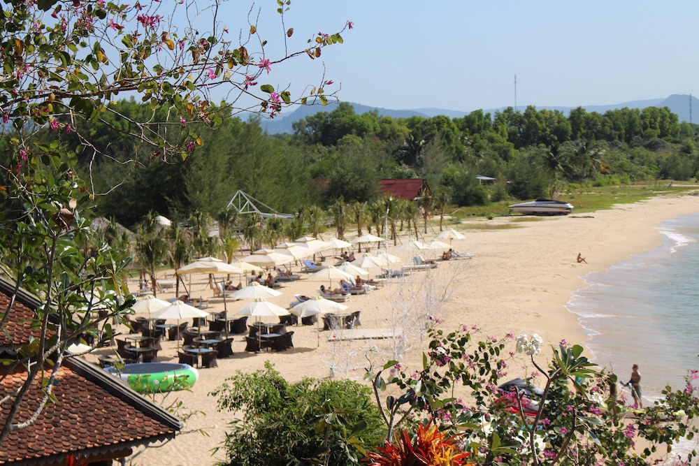 chez carole beach resort and spa