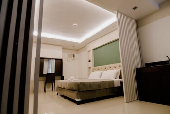 the horizon suites and arcade