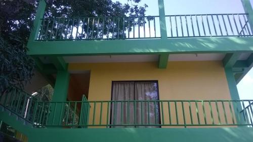 meaco hotel anilao