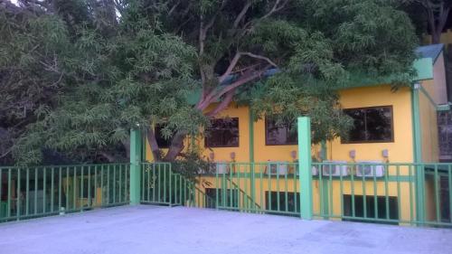 meaco hotel anilao