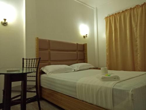 meaco hotel anilao